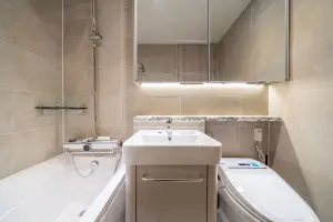 베이지 욕실 인테리어, 따뜻한 호텔식 욕실